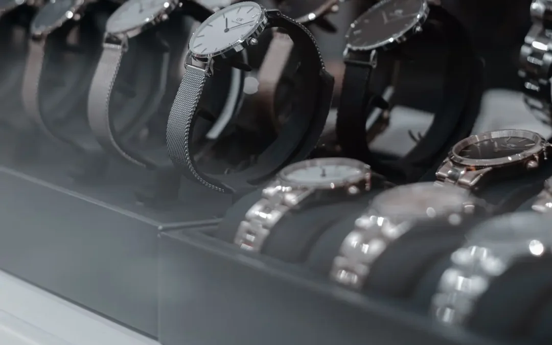 Des montres exposées pendant le Basilia Jewellery & Watch Fair